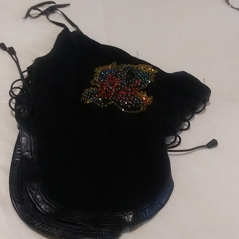 🔥😍Beautiful Rhinestone top!🔥🥰 - Picture 4 of 6